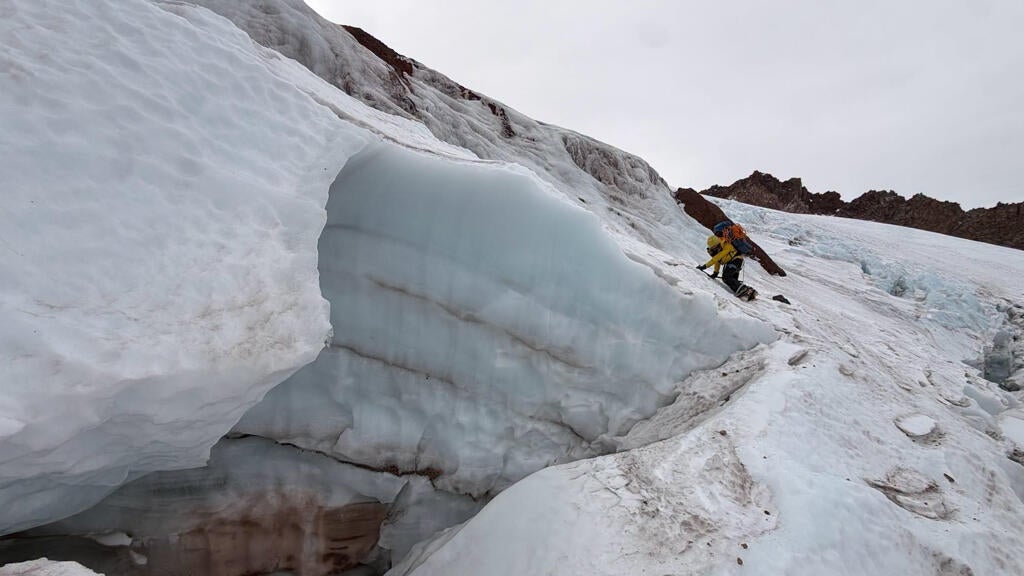 Florida man injured climbing California's Mount Shasta rescued after 2 nights in freezing temps — CBS Bay Area (KPIX), Tiburon Health news