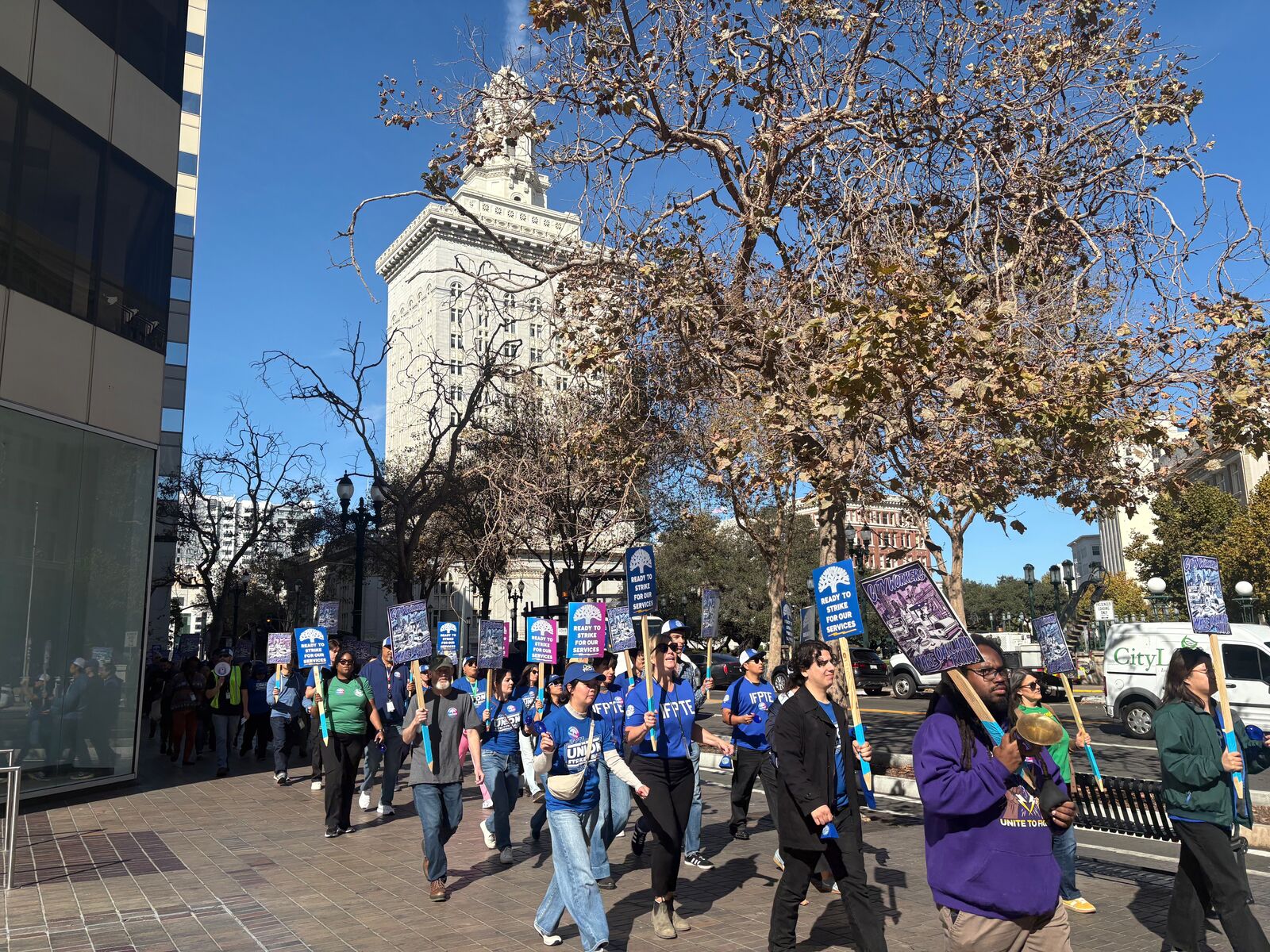 Oakland city workers will strike Nov. 5 if no deal is reached — Tiburon Community news