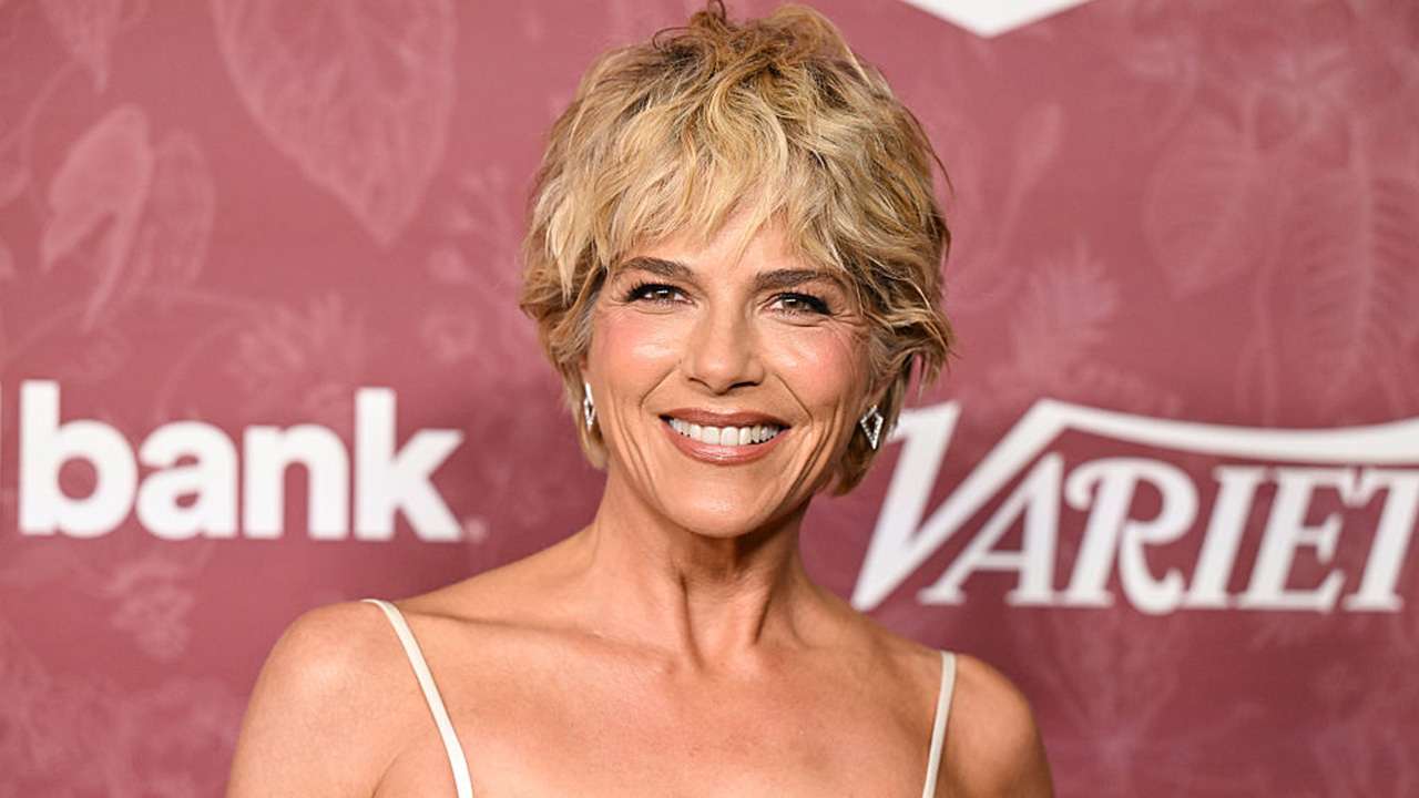 Selma Blair arrested, taken to hospital after allegedly attacking flight attendants โ KTVU FOX 2 Bay Area, Tiburon Health news